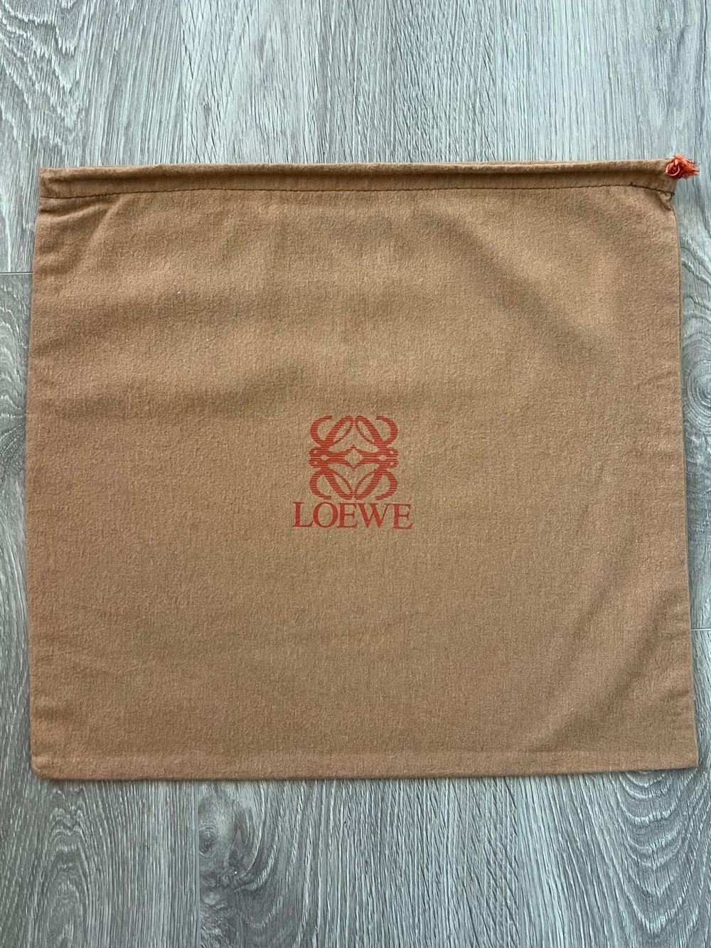 Loewe dust bag (C448)